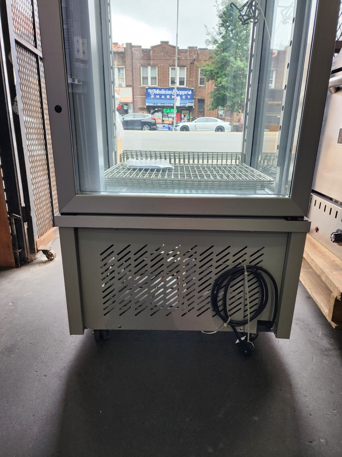 TEKNA 4400 NFN 4 Sided Glass Freezer Merchandiser - ETL/ETL Sanitation.