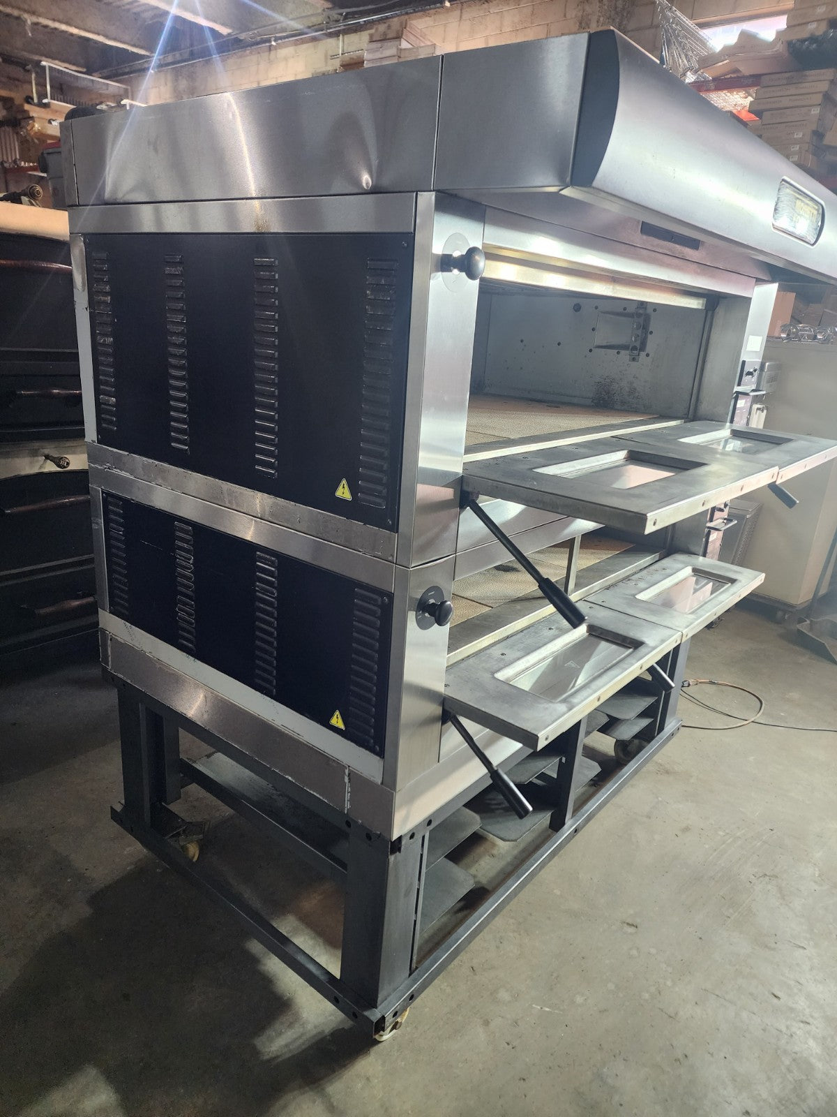 Moretti Forni pizza oven P120E B Electric Double Deck Oven with Stand - 208V,