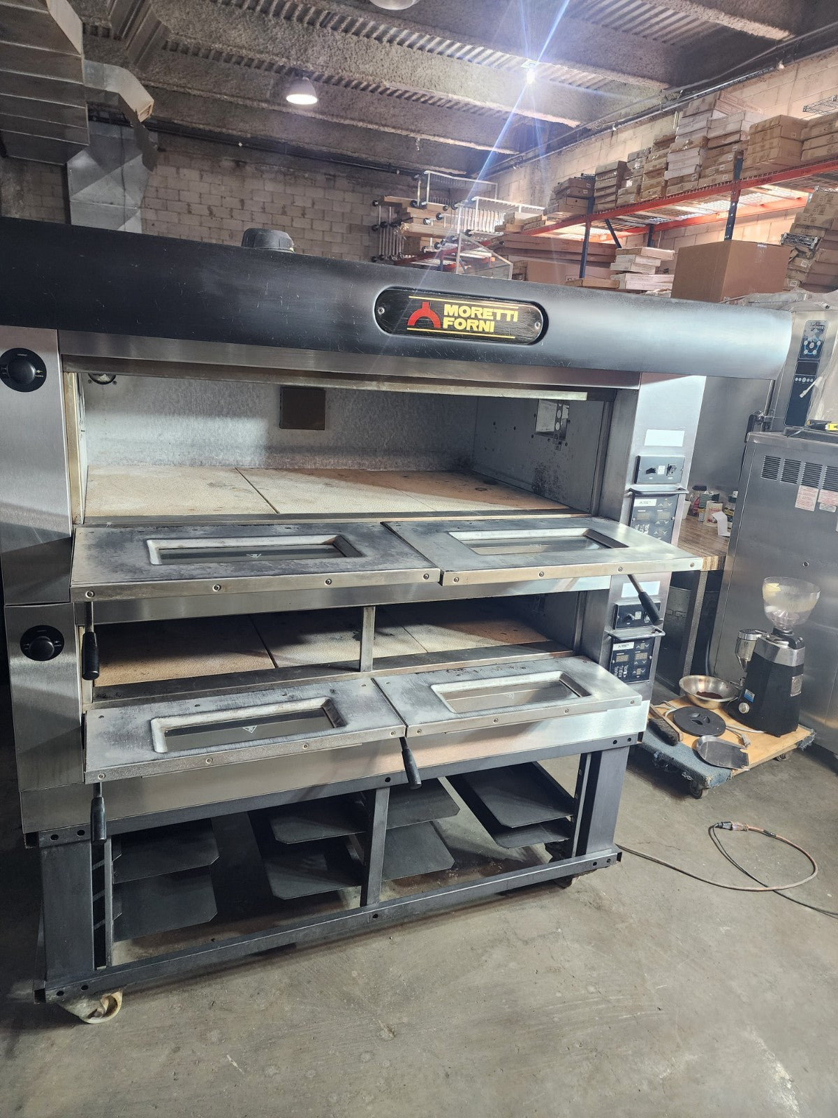 Moretti Forni pizza oven P120E B Electric Double Deck Oven with Stand - 208V,