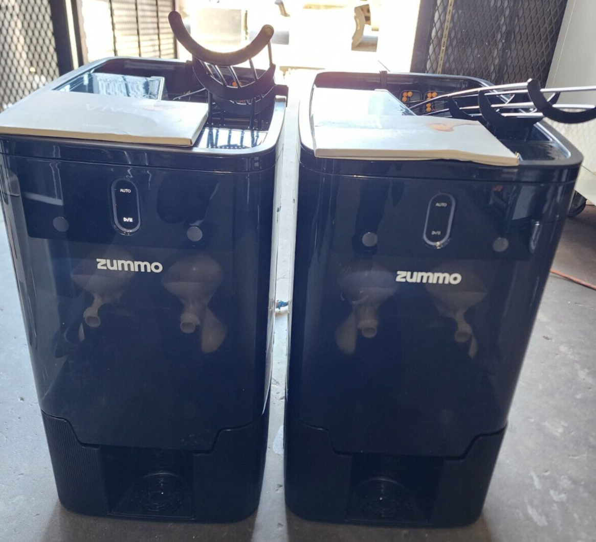 Zummo Viva Z25-BL Midnight Black Commercial Juicer -10 Fruits Minute - 120V #343