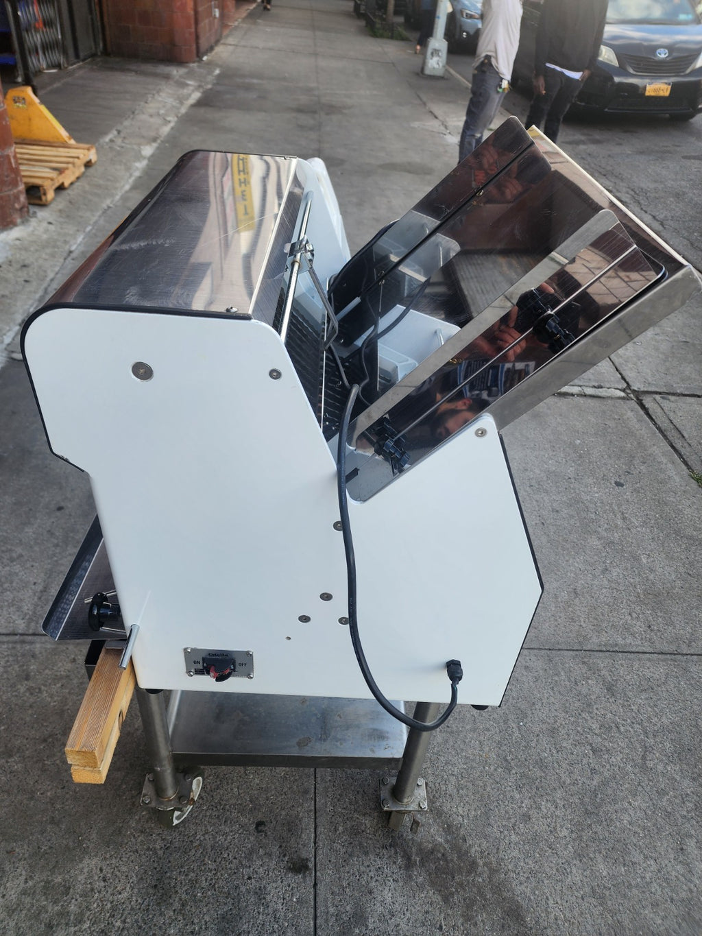 Estella Countertop Bread Slicer 1/2" Slice Thickness