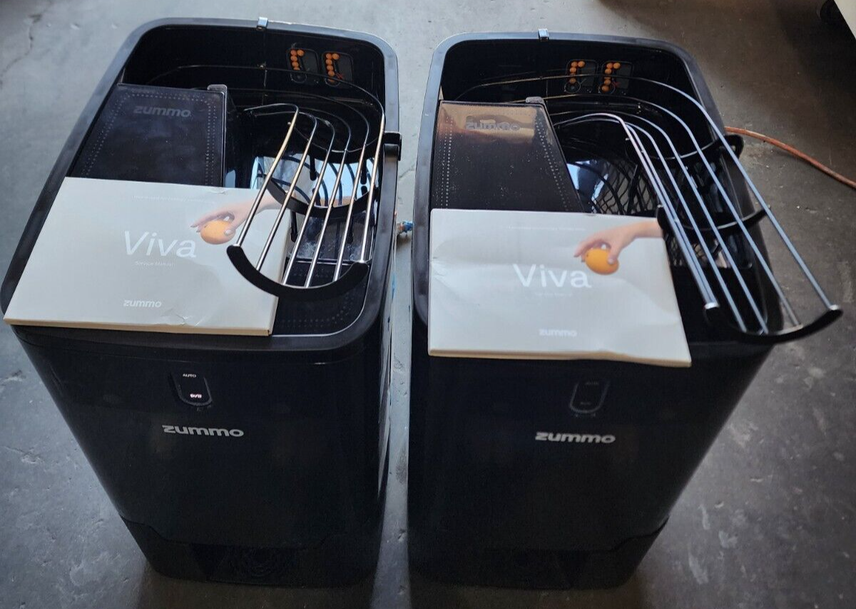 Zummo Viva Z25-BL Midnight Black Commercial Juicer -10 Fruits Minute - 120V #343