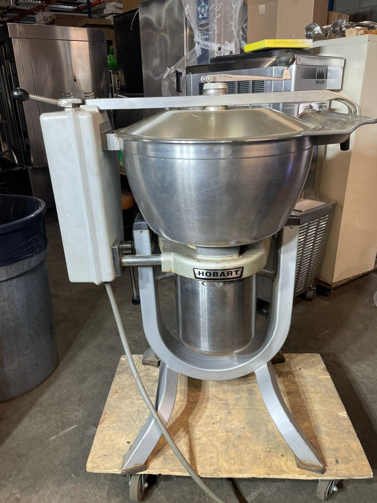 Hobart HCM450 Vertical Cutter Mixer 45-Quart Tilt-Lever Food Processor