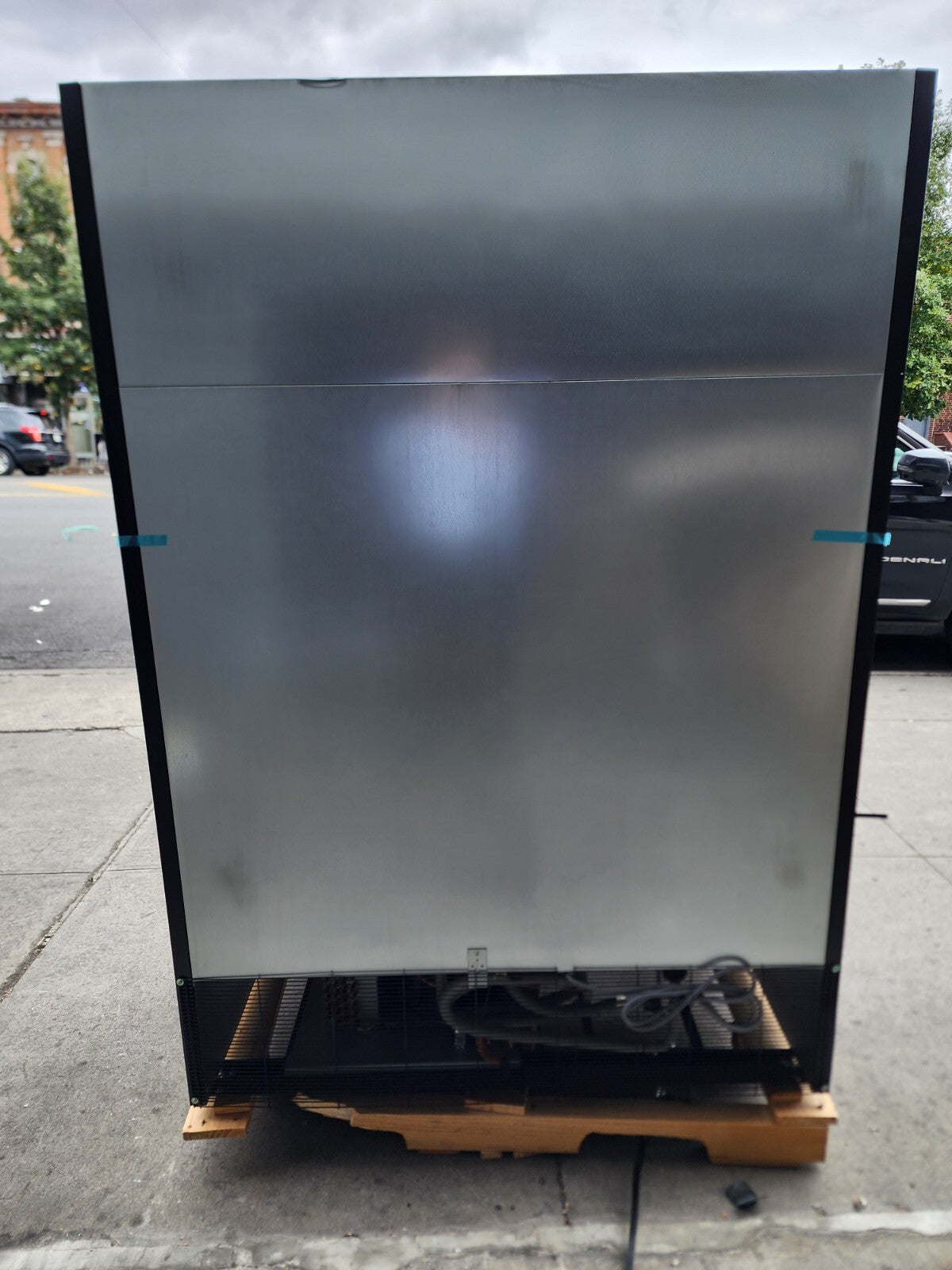 Turbo Air TGIM-49-N 54" Indoor Ice Merchandiser w/ Bottom Mount Compressor