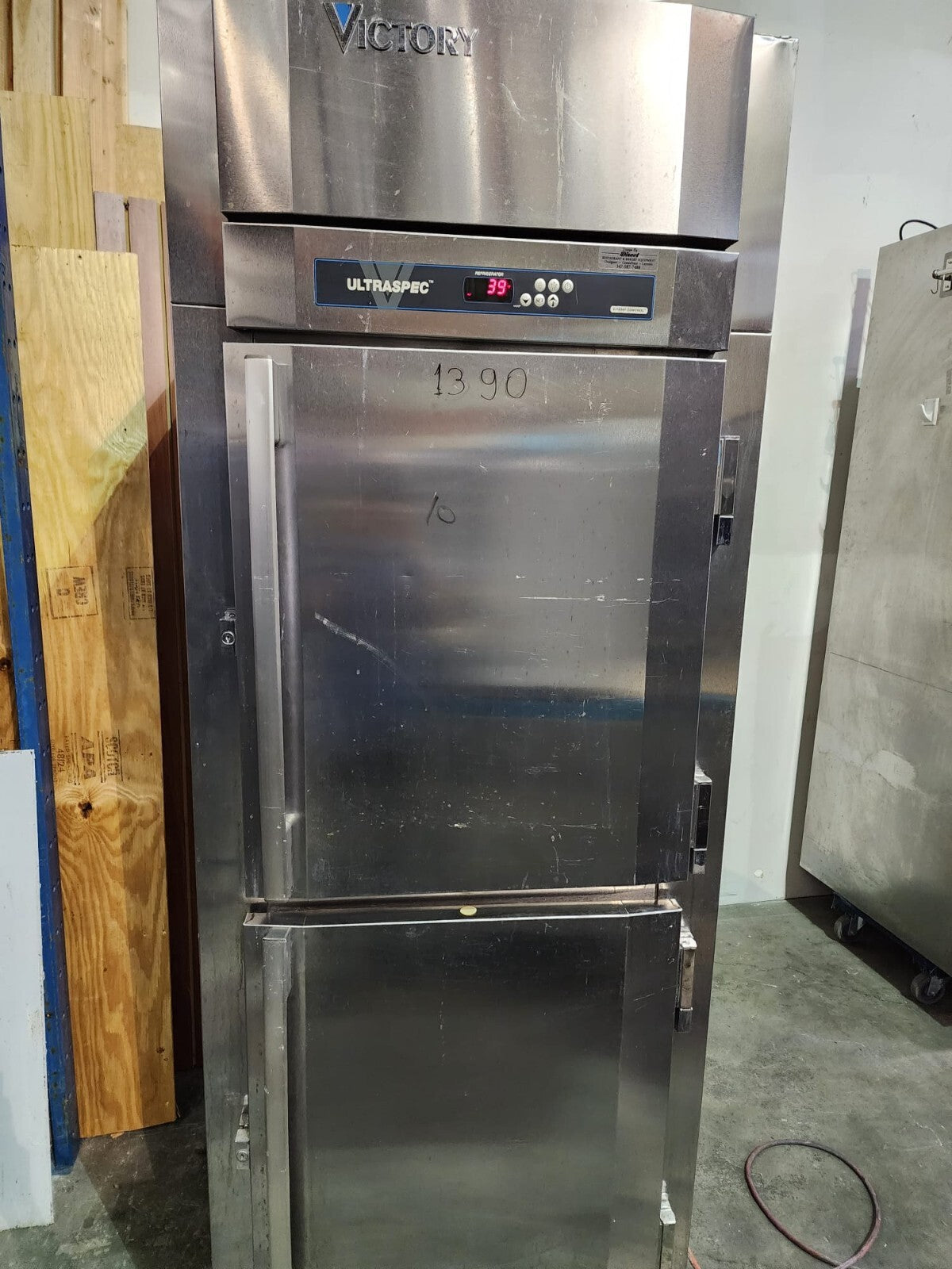 Victory RS-1D-S1-EW-HD-18 UltraSpec Series Refrigerator Cooler #1390