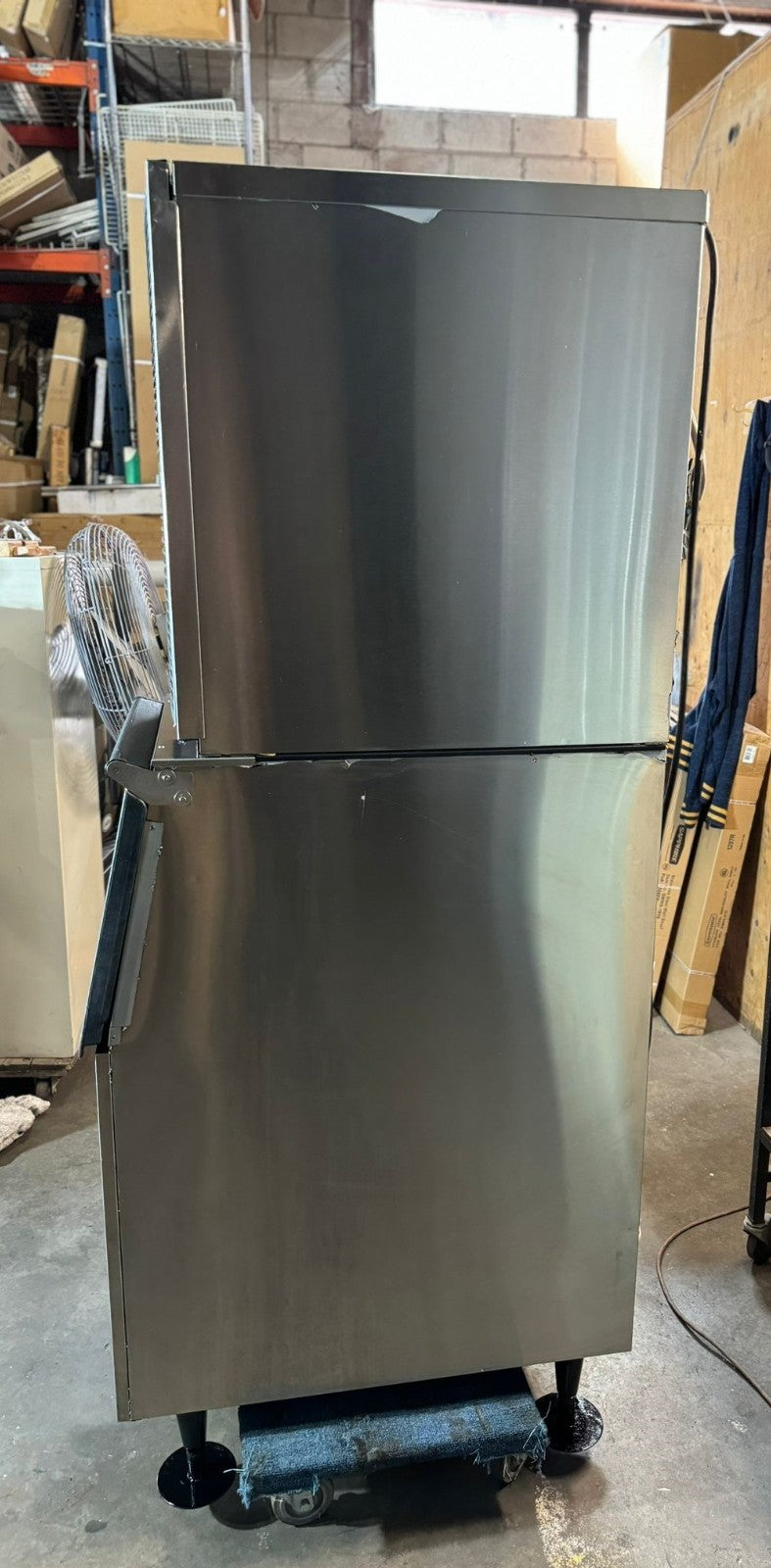 Hoshizaki KM-420MAJ Slim Line Series 22" Air Cooled Modular Crescent Ice Machine