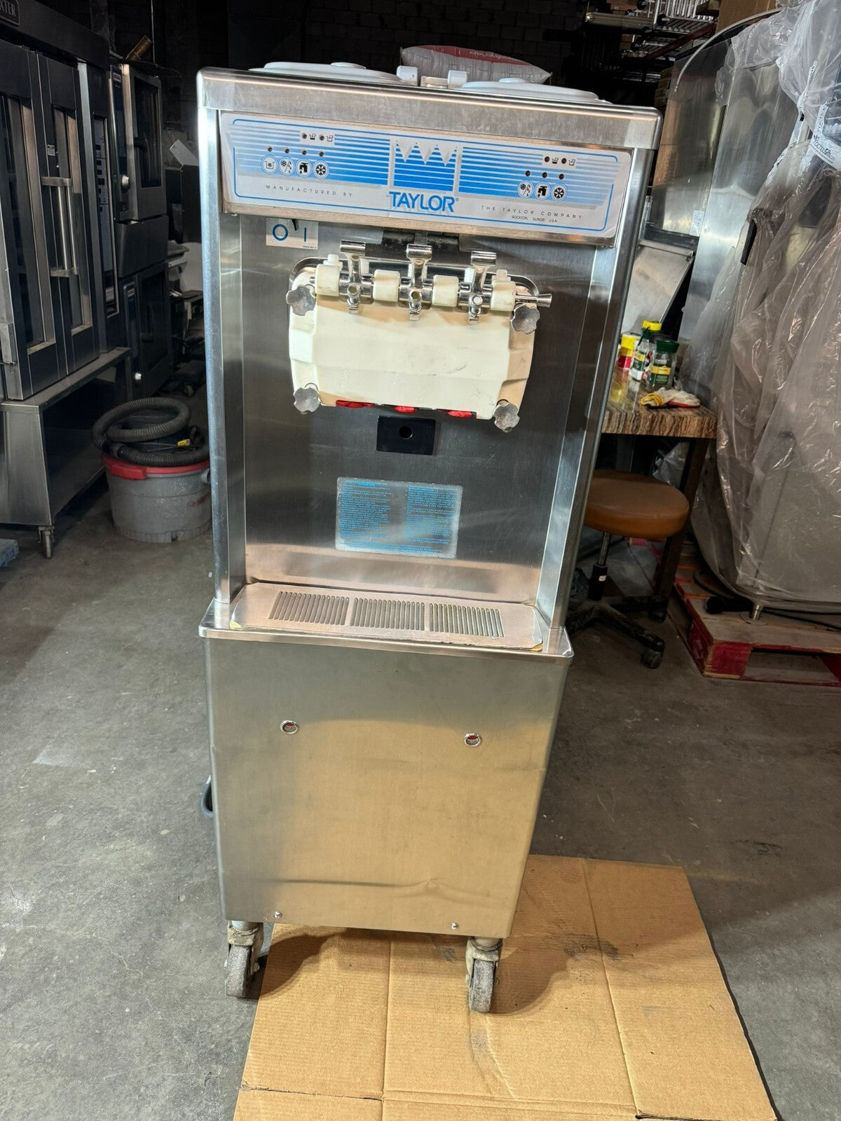 Taylor 791-33 AC Twin Twist soft serve