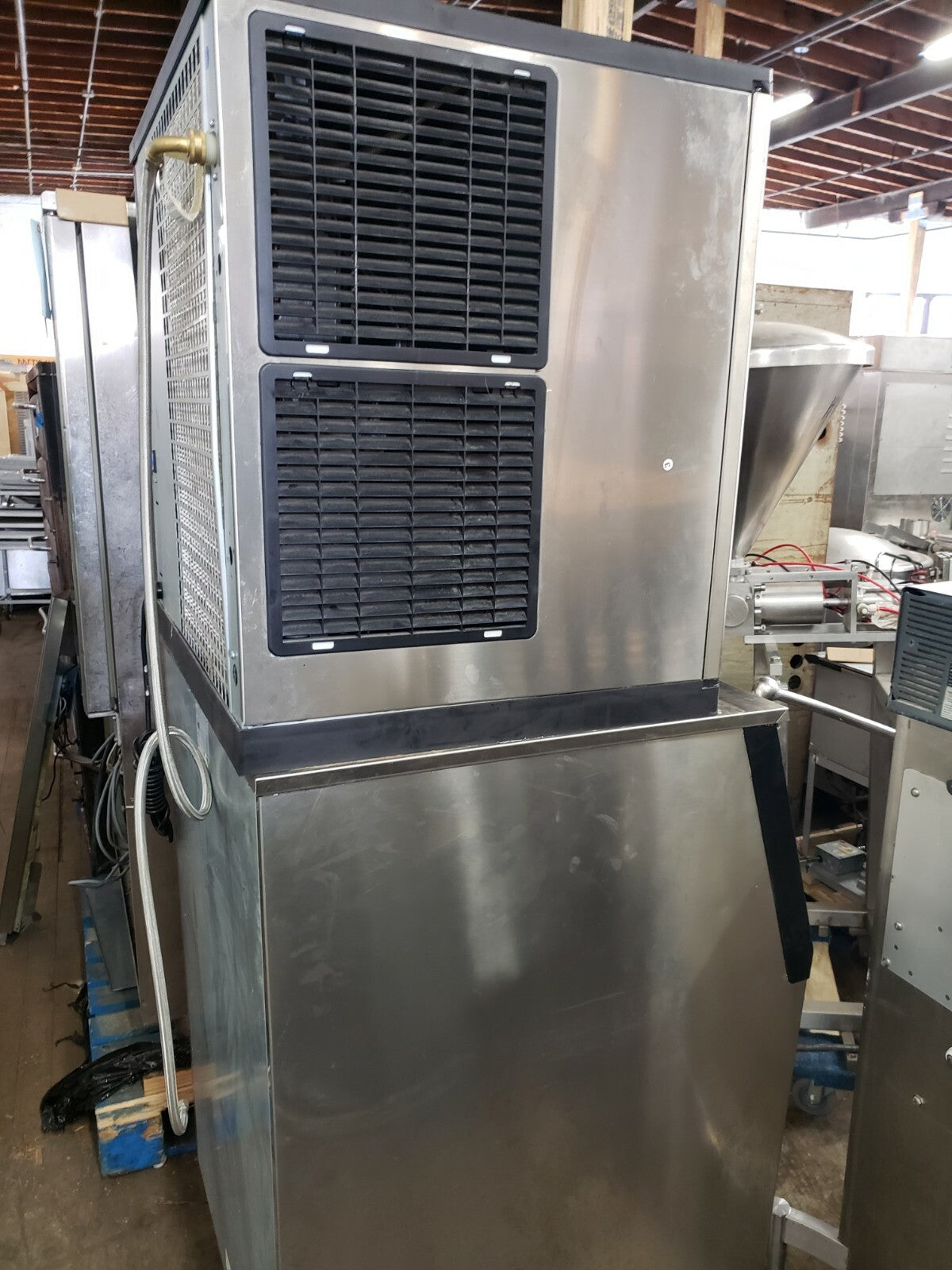 ITV model spika ms 880-a2h Modular Cube Ice maker AIR COOL with BIN #b102