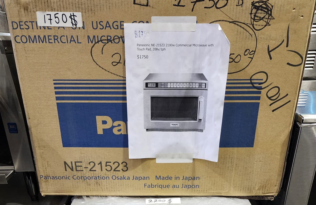 Panasonic NE-21523 Stainless Steel Commercial Microwave Oven - 208/230V1