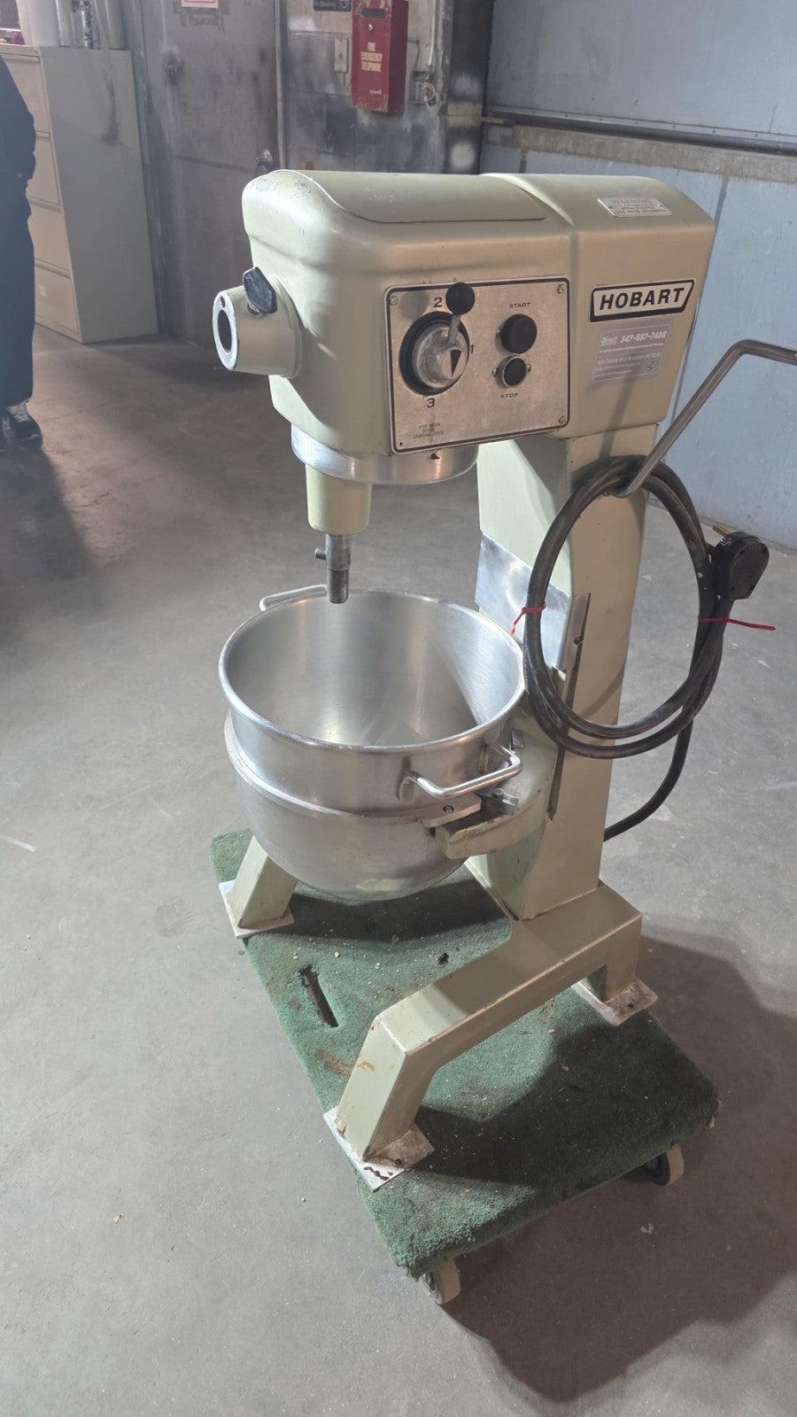 Refurbished Hobart 30 Quart Mixer D300, Used Great Condition WATCH VID!4