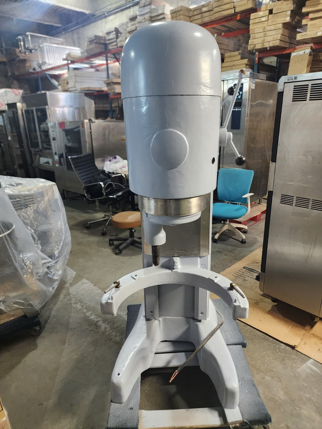 Hobart 80 Quart M802 Mixer, Used Excellent Condition1