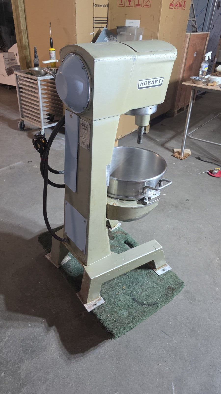 Refurbished Hobart 30 Quart Mixer D300, Used Great Condition WATCH VID!3