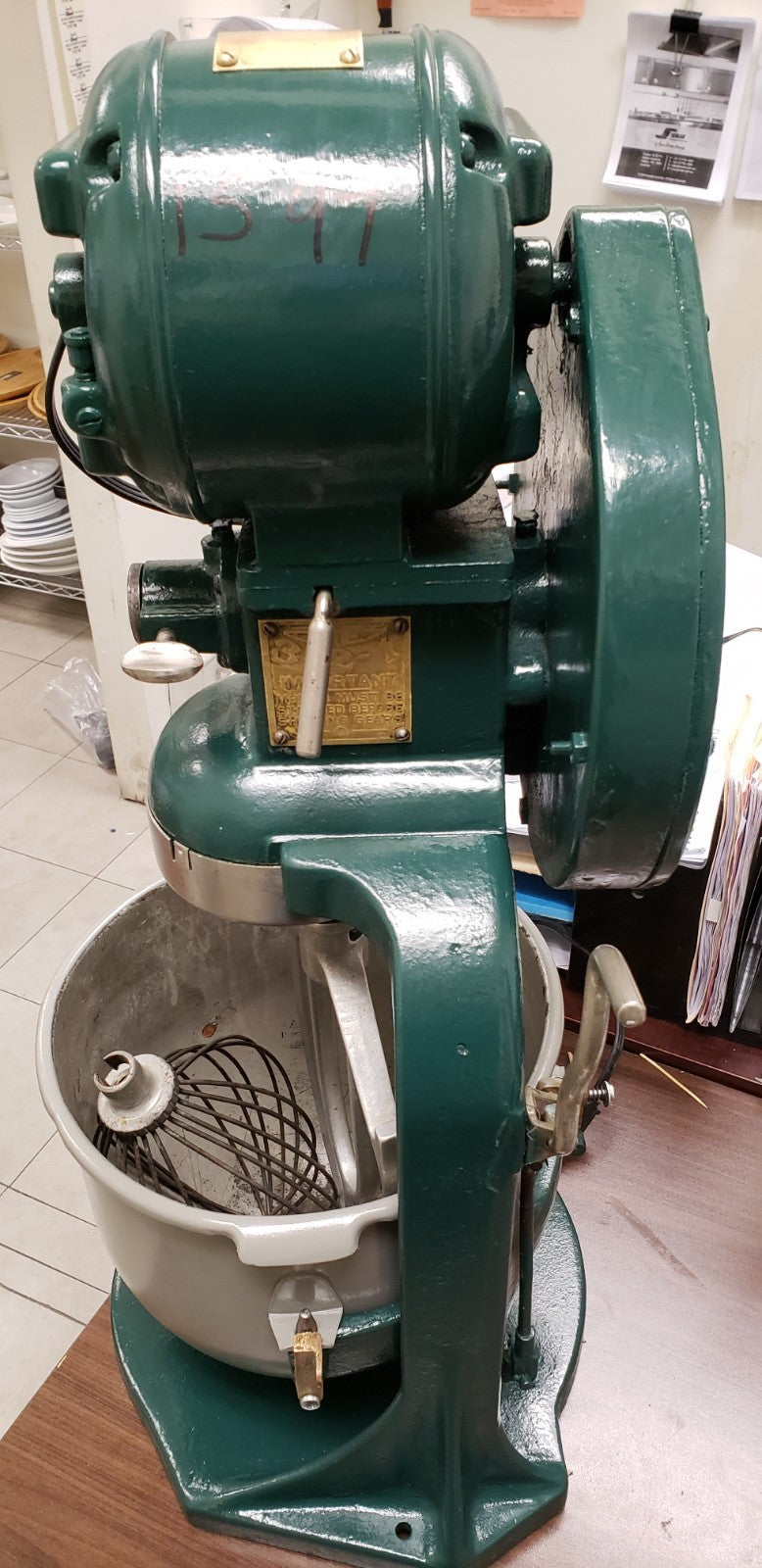 Hobart Vintage 10 Quart C100 Stand Mixer, Used Good Condition Cool antique #15972