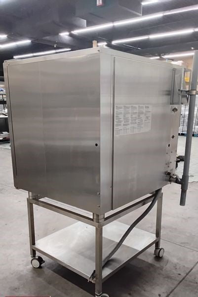 Alto-Shaam Combi oven  CTP10-20E 3 PHAISE 208 Voltage full size sheet pan3