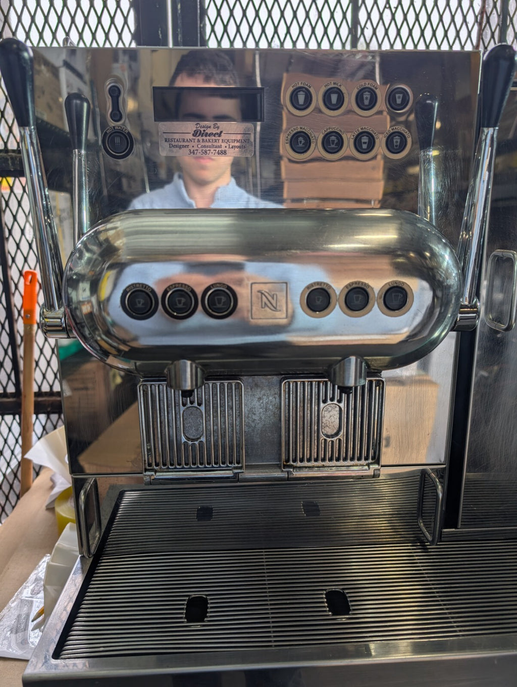 NESPRESSO COFFE MACHINE MODEL AGUILA-4400  PROFESSIONAL Espresso machine2