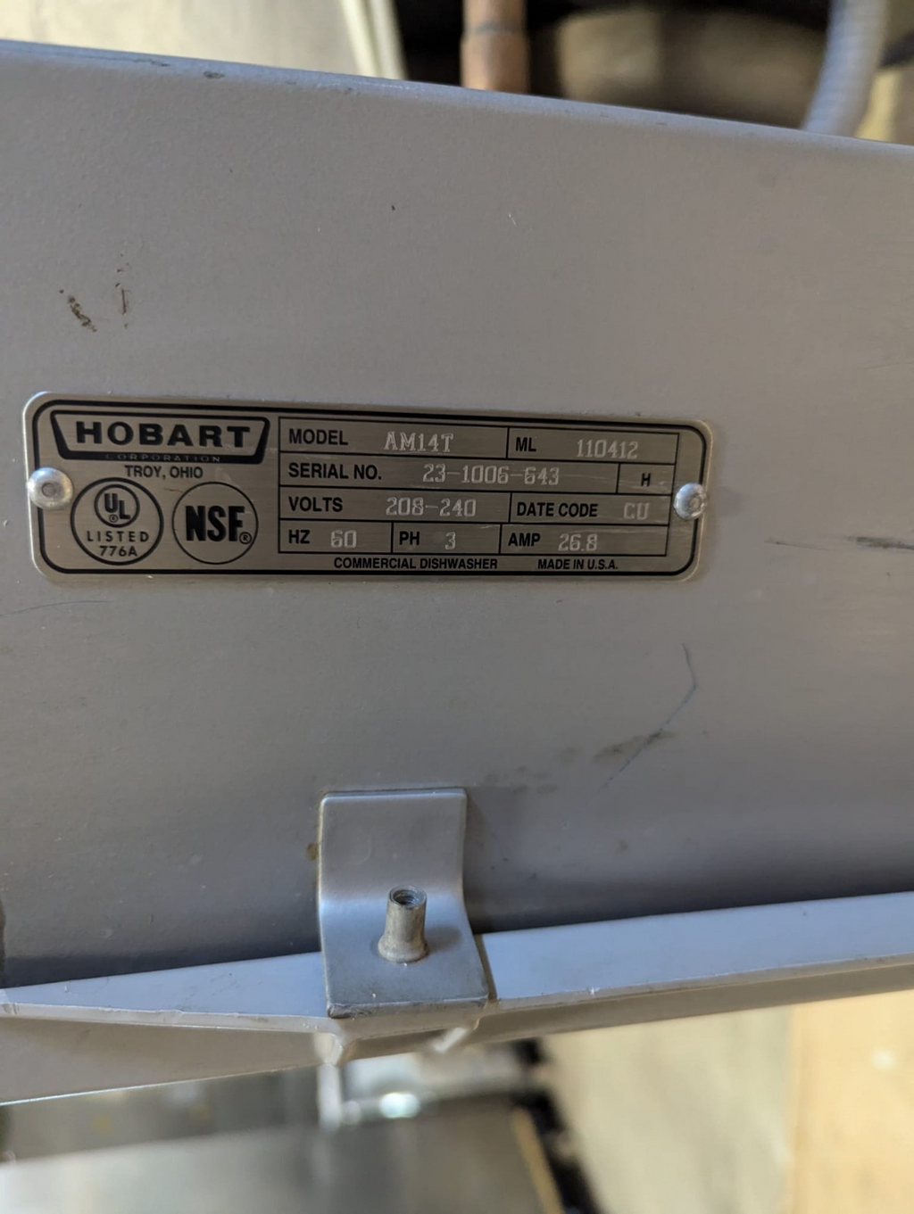 Hobart AM-14T dishwasher with build in new Booster  new overflow pipe and comple6