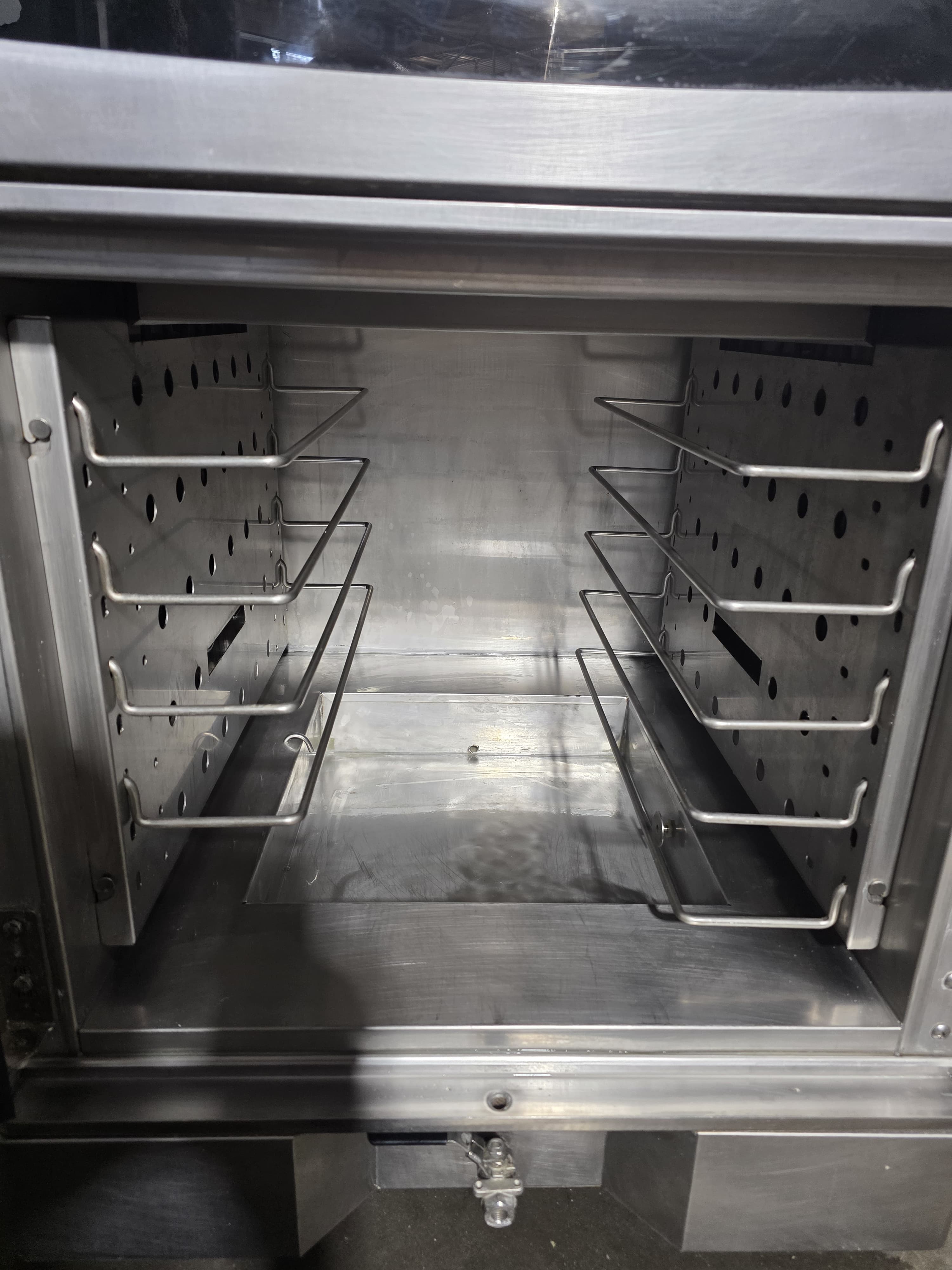 Winston CHV5-05UV-ST 208/240v Electric Cook & Hold Oven